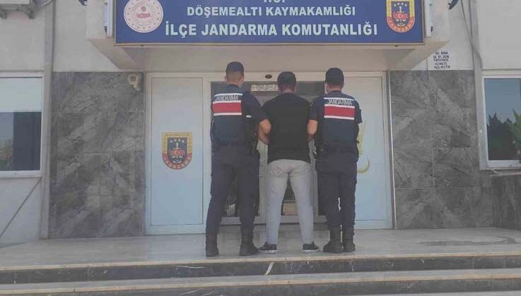 Antalya’da, 1’i kırmızı bültenle aranan 39 şahıs yakalandı