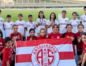Antalyaspor Atletizm Takımı, Konya’da 10 madalya topladı