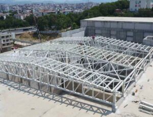 Serik Kongre ve Kültür Merkezi inşaatı sürüyor