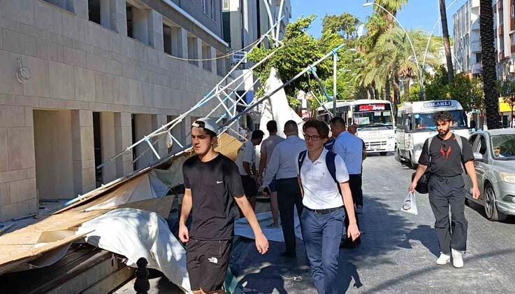 Tadilattaki bankanın iskelesi çöktü, facianın eşiğinden dönüldü