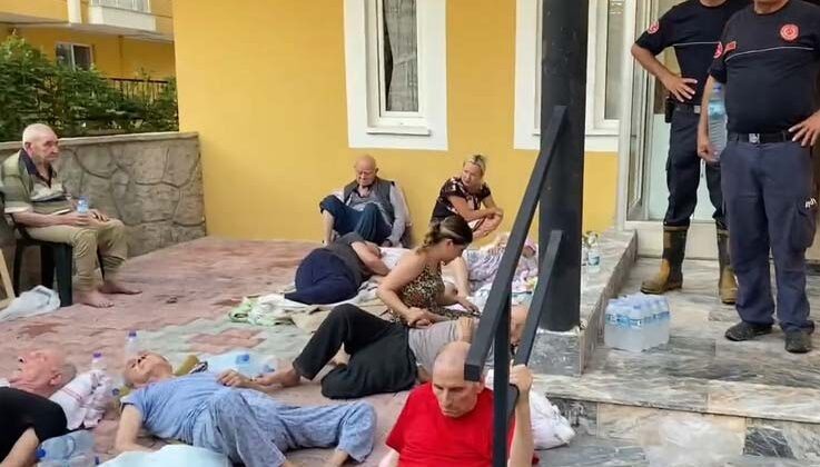 Antalya’da huzurevinde yangın