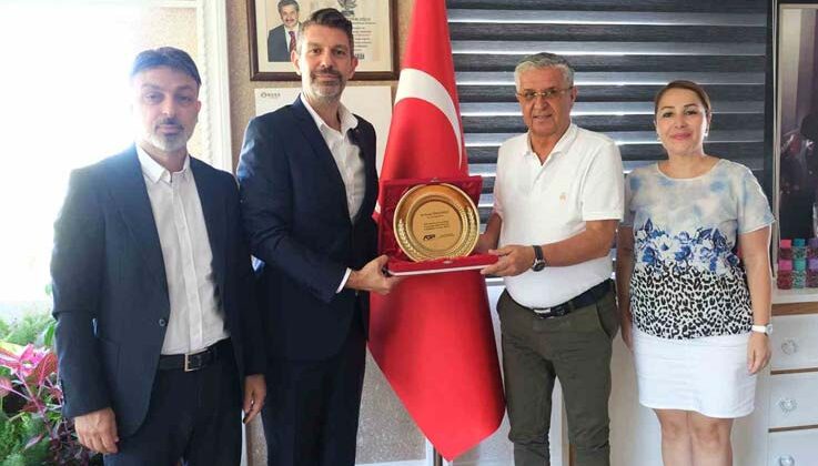 ADP Başkanı Özkırmızı: “Kemer Belediyesi’nin eğitim alanındaki başarılı çalışmalarını takdir diyorum”