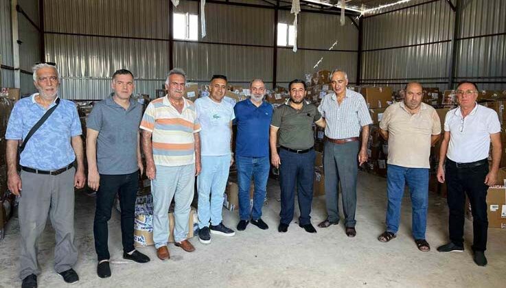 Antalya’da ihtiyaç sahibi ailelere 100 bin parça giysi dağıtıldı