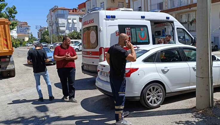 Motosiklet otomobille çarpıştı: 1 yaralı