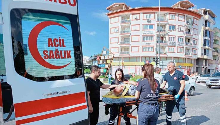 Otomobilin çarptığı yaşlı adam yaralandı