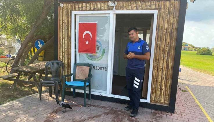 Maskot karganın ’firari’ karga olduğu ortaya çıktı
