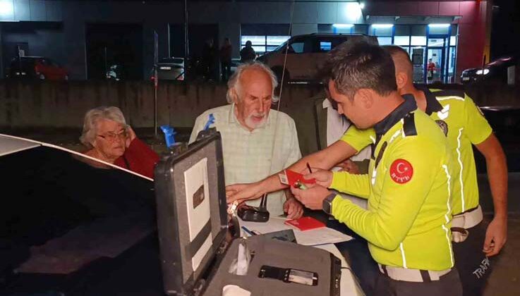 Kırmızı ışık ihlali yapan İsviçreli sürücü yolu savaş alanına çevirdi
