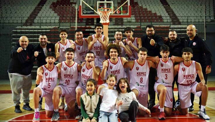 Kepez’in genç basketçileri yarı finalde