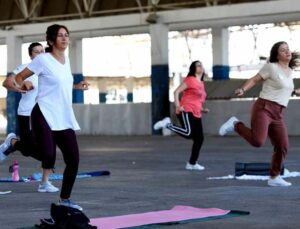 Muratpaşa’da 16 noktada ücretsiz step, zumba ve pilates kursları başlıyor