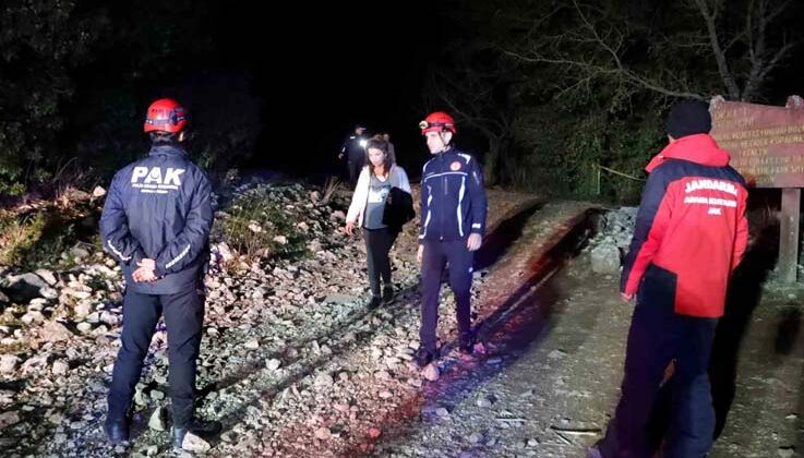 Hava kararınca yolunu kaybeden 29 dağcı için ekipler alarma geçti
