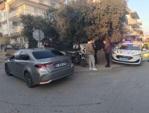 Manavgat’ta motosikletle otomobil çarpıştı: 1 yaralı