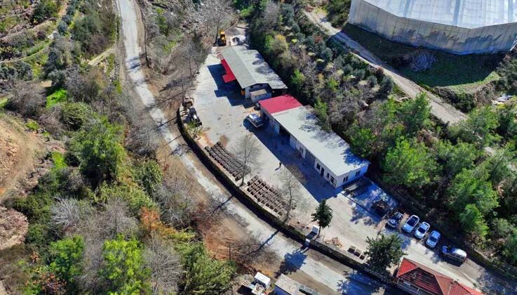 Alanya’da bordür parke üretim tesisi yeniden hizmete başladı