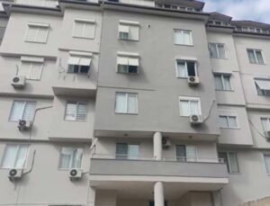 Alanya’da 4. kattan düşen kadın ağır yaralandı