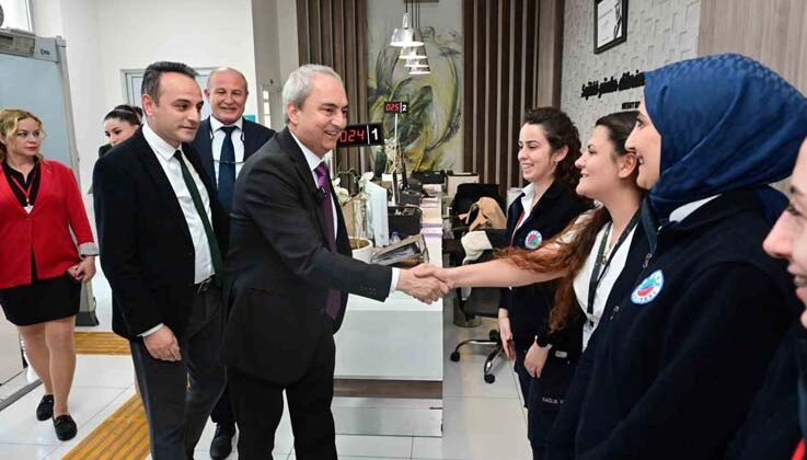 Kocagöz, sağlık çalışanlarının 14 Mart Tıp Bayramı’nı kutladı