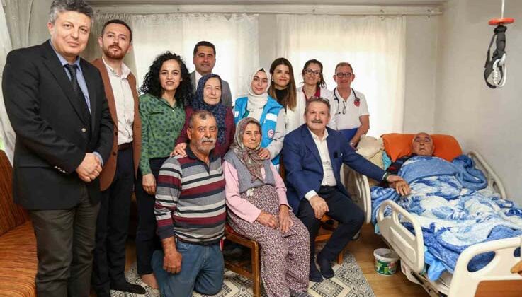 İl Sağlık Müdüründen yaşlı çifte anlamlı ziyaret