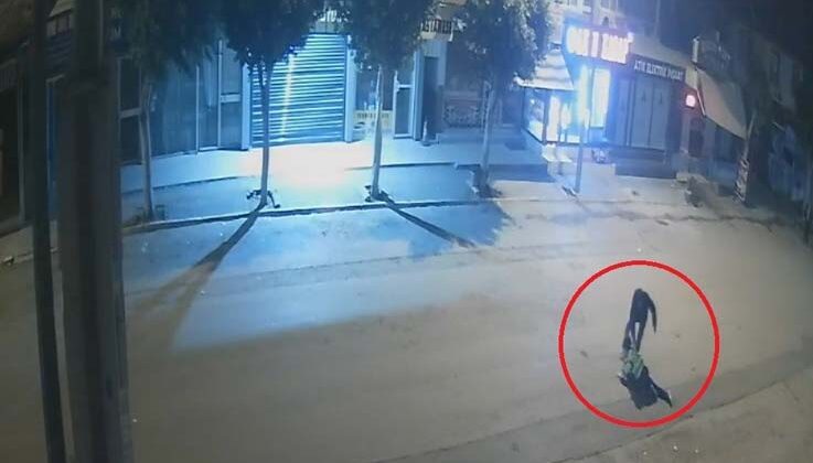 İşe gitmek için servis bekleyen genç kadına ve babasına bıçakla saldıran şüpheli tutuklandı
