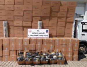 Antalya’da 4 ton kaçak tütün ele geçirildi