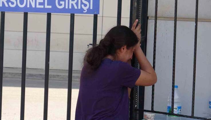 Eşinin cansız bedenini teşhis için morga geldi, demirlere yaslanıp gözyaşı döktü