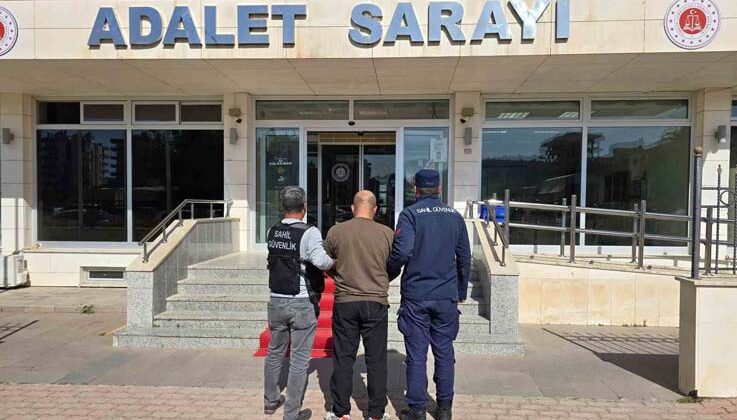 Antalya’da göçmen kaçakçılığı suçundan aranan şahıs yakalandı