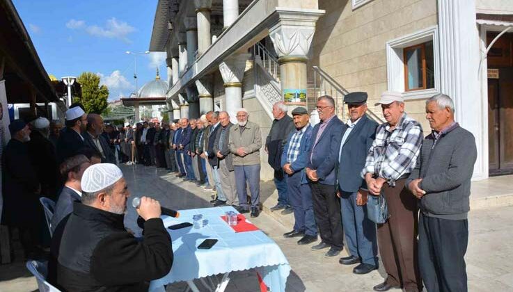 Korkuteli’de 156 hacı adayı için uğurlama töreni yapıldı