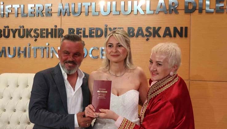 Antalya Büyükşehir Belediyesi nikah salonunda “05.05.2025” yoğunluğu