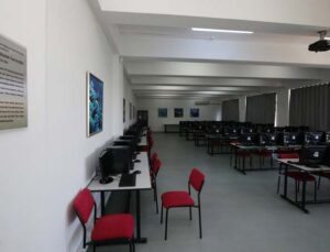 Akdeniz Üniversitesi’nde nesilden nesile eğitim desteği