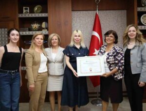Akdeniz Üniversitesi Hemşirelik Fakültesi’ne 5 yıllık akreditasyon