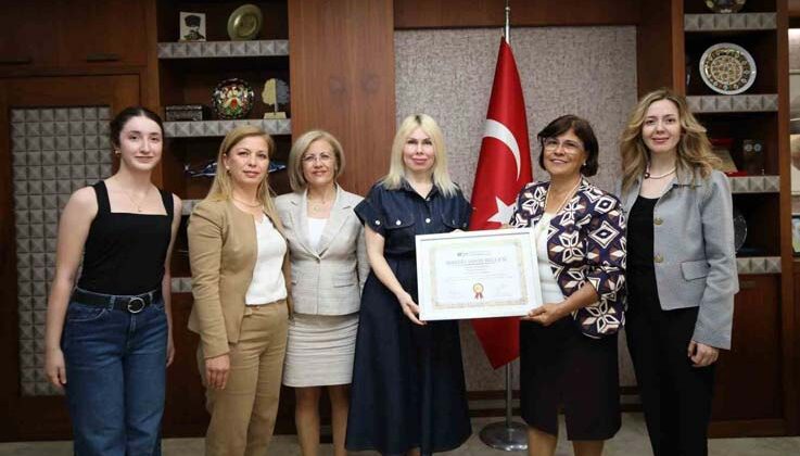 Akdeniz Üniversitesi Hemşirelik Fakültesi’ne 5 yıllık akreditasyon