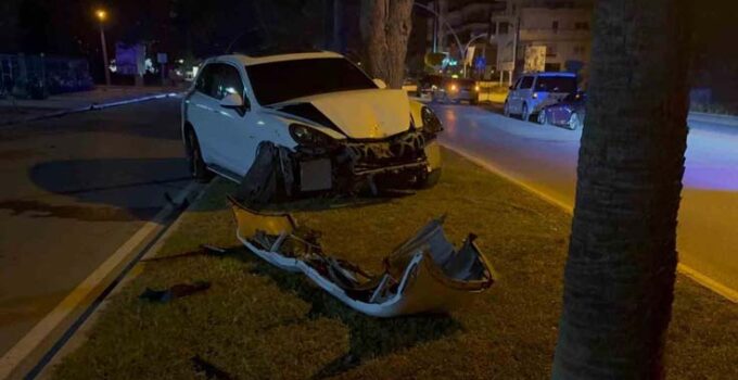 Alkollü sürücü ortalığı savaş alanına çevirdi, kazayı yaralanmadan atlattı