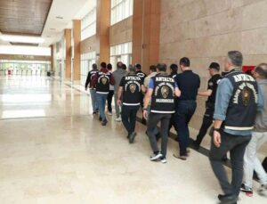 Filodan kiraladıkları araçları internet üzerinden satarak dolandırıcılık yapan 10 şüpheli yakalandı