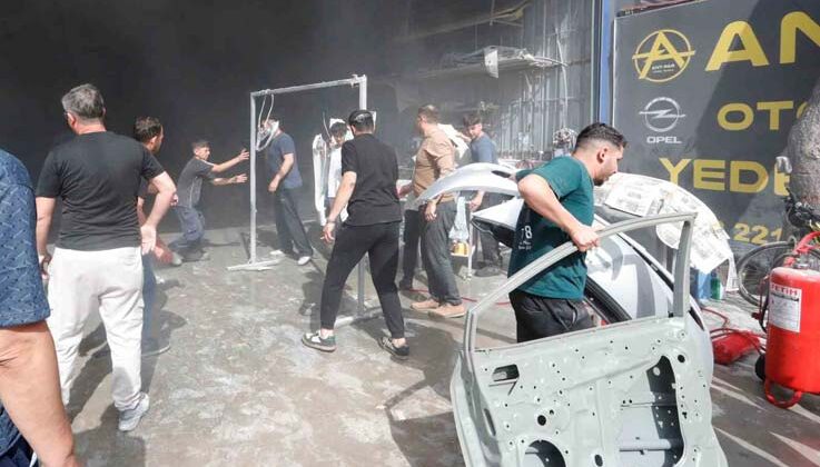 Antalya’da boya atölyesinde çıkan yangında 12 kişi dumandan etkilendi