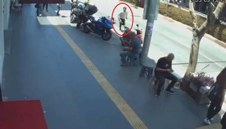 Uygulama noktasında durdurulan sürücü, motosikleti ve arkadaşını bırakıp kaçtı
