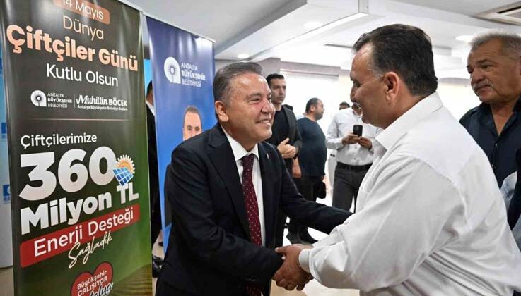 Başkan Böcek, Çiftçiler Günü’nde üreticilerle buluştu