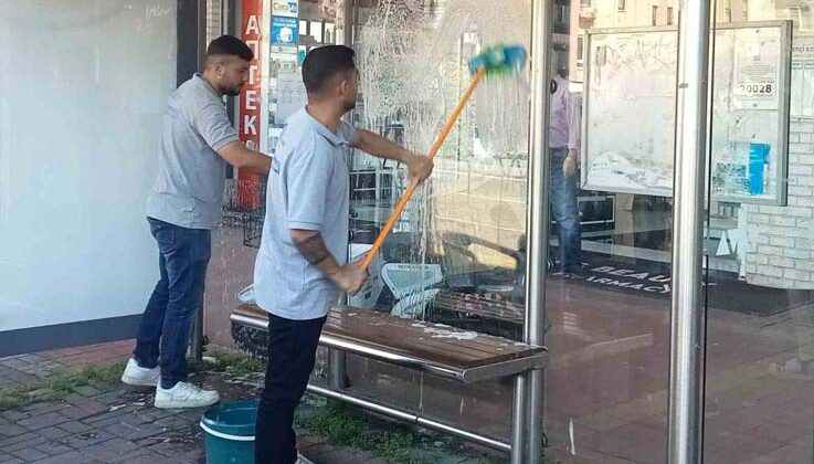 Alanya’da otobüs duraklarına bakım