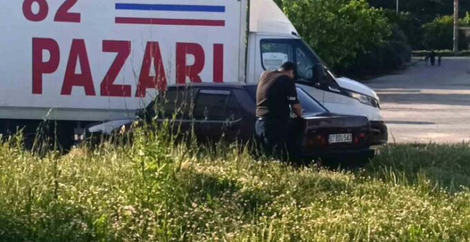 Polisin ‘dur’ ihtarına uymayıp kaçan otomobil otların arasında bulundu