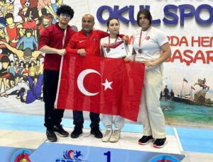 Gazi Anadolu Lisesi öğrencileri Türkiye şampiyonasında kürsüye çıktı