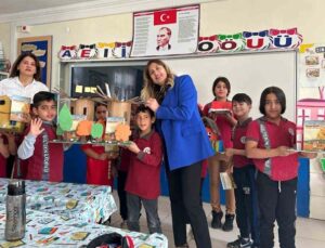 Bir kutuyla başladı, iyilik hareketine dönüştü
