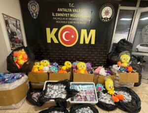 Antalya’da 5 ilçede kaçak ürün operasyonu