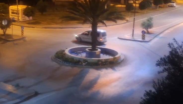 Gece yarısı 3 saat dirift attı, mahalleliyi canından bezdirdi