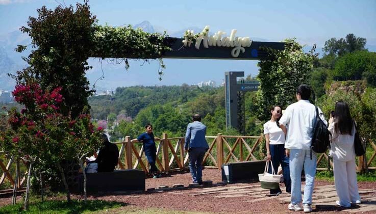 Turizmci’nin bayram planı ’bekle gör’ taktiği