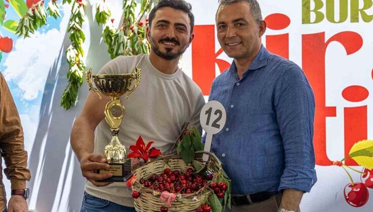 Burmahan’da ilk kez kiraz festivali düzenlendi