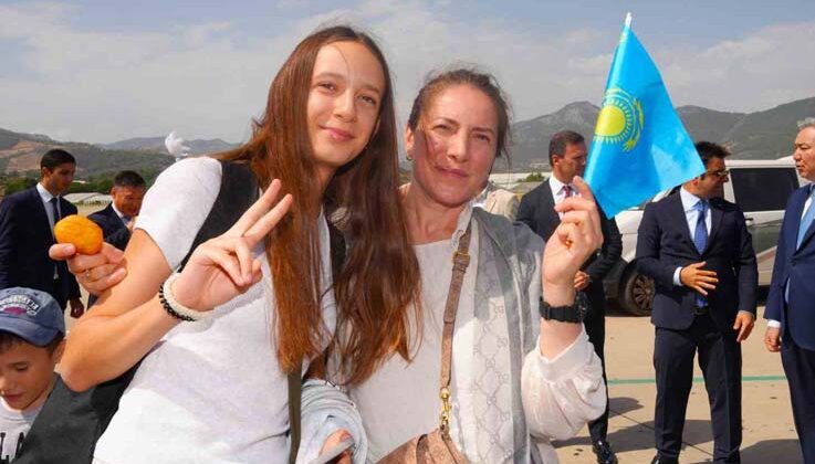 Kazakistan’dan Gazipaşa-Alanya Havalimanı’na ilk direkt uçuş gerçekleşti