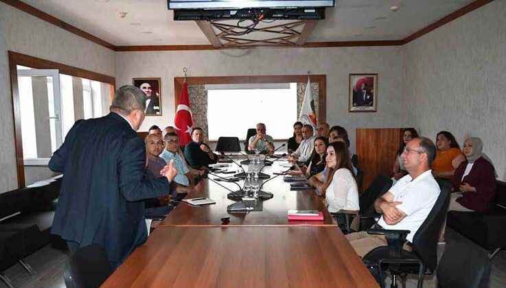 Kemer Belediyesi’nde halkla ilişkiler ve iletişim semineri