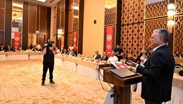 Uysal: “Harita üzerinde bir toprak seçmem gerekse yine Türkiye topraklarını seçerim”