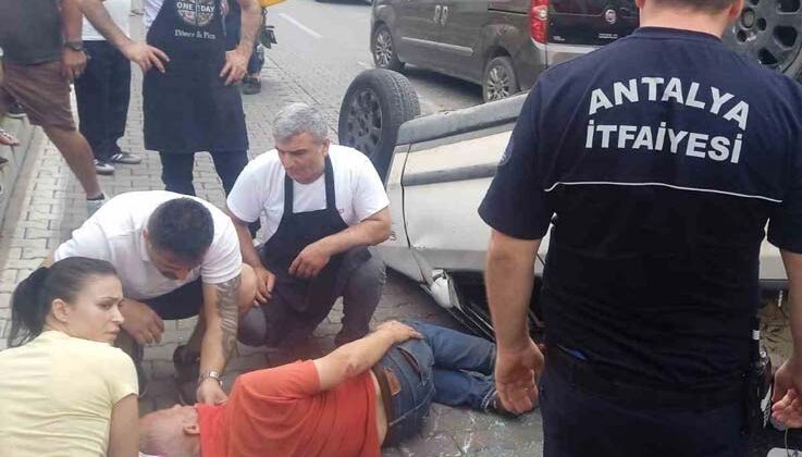 Alanya’da kontrolden çıkan kamyonet önce otomobile çarptı, ardından takla attı: 1 yaralı