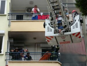 Antalya’da 15 katlı apartmanda çıkan yangında adeta can pazarı yaşandı
