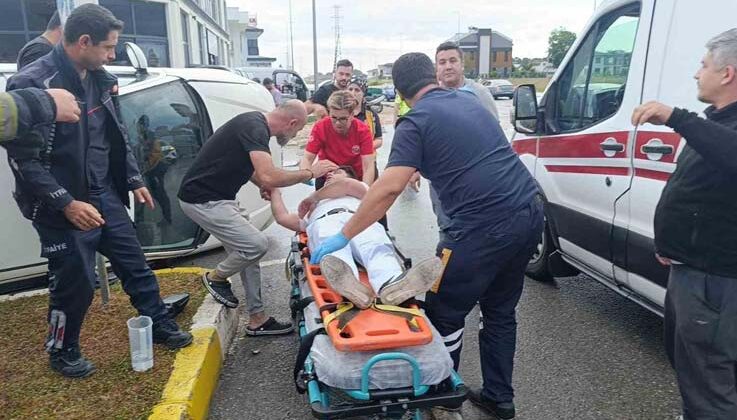 Kavşakta çarpıştığı otomobilin devrilmesine sebep oldu, sürücü 1.18 promil alkollü çıktı