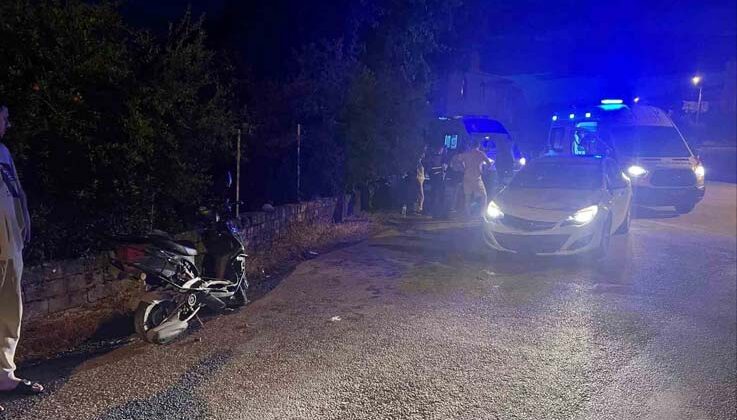 Motosiklet ile otomobil çarpıştı: 2 yaralı