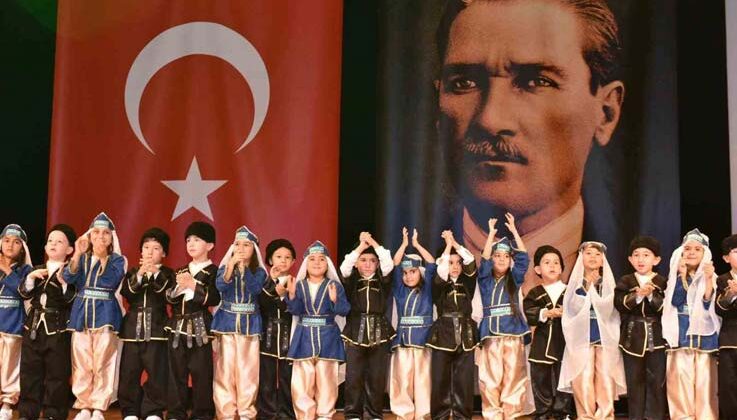 Kepez’in kreşlerinde mezuniyet heyecanı yaşandı
