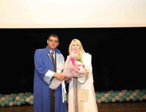 Akdeniz Üniversitesi Rektörü Prof. Dr. Özkan: “Öğrencileri siyasete alet etmeyin”